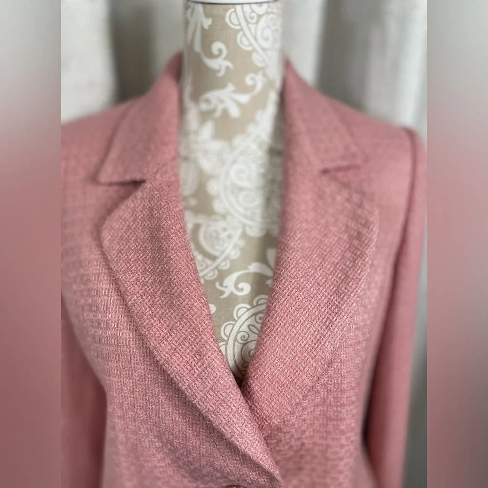 Judith Hart chic timeless